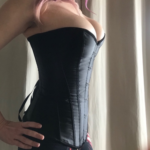 Pink Wicked Boned Corset - Picture 13 of 13